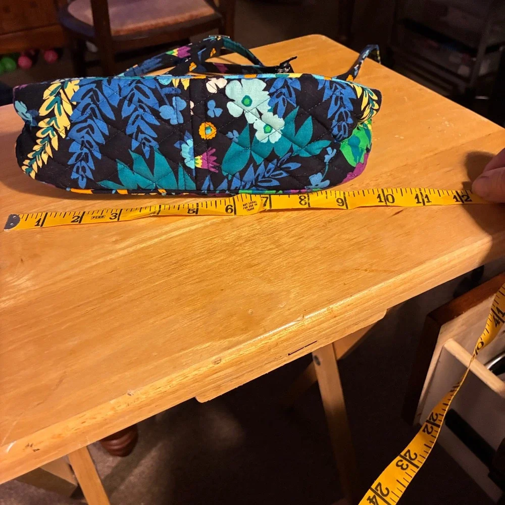 Vera Bradley‎ 